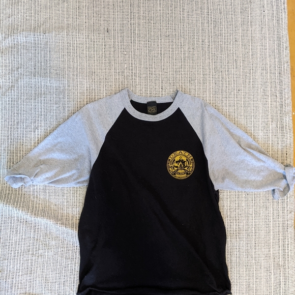 Obey - Picture 2 of 3